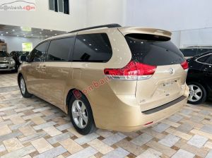 Xe Toyota Sienna LE 3.5 2010