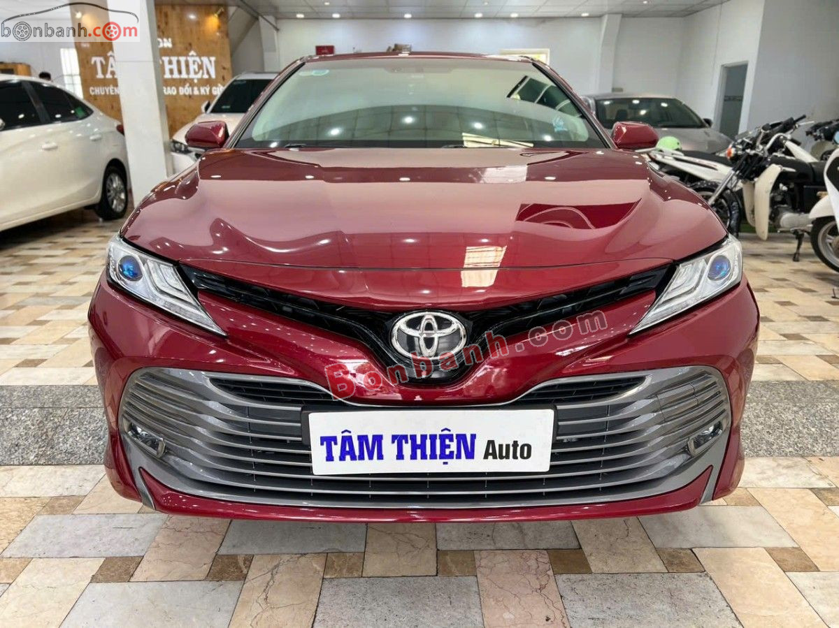 Toyota Camry 2.5Q 2020