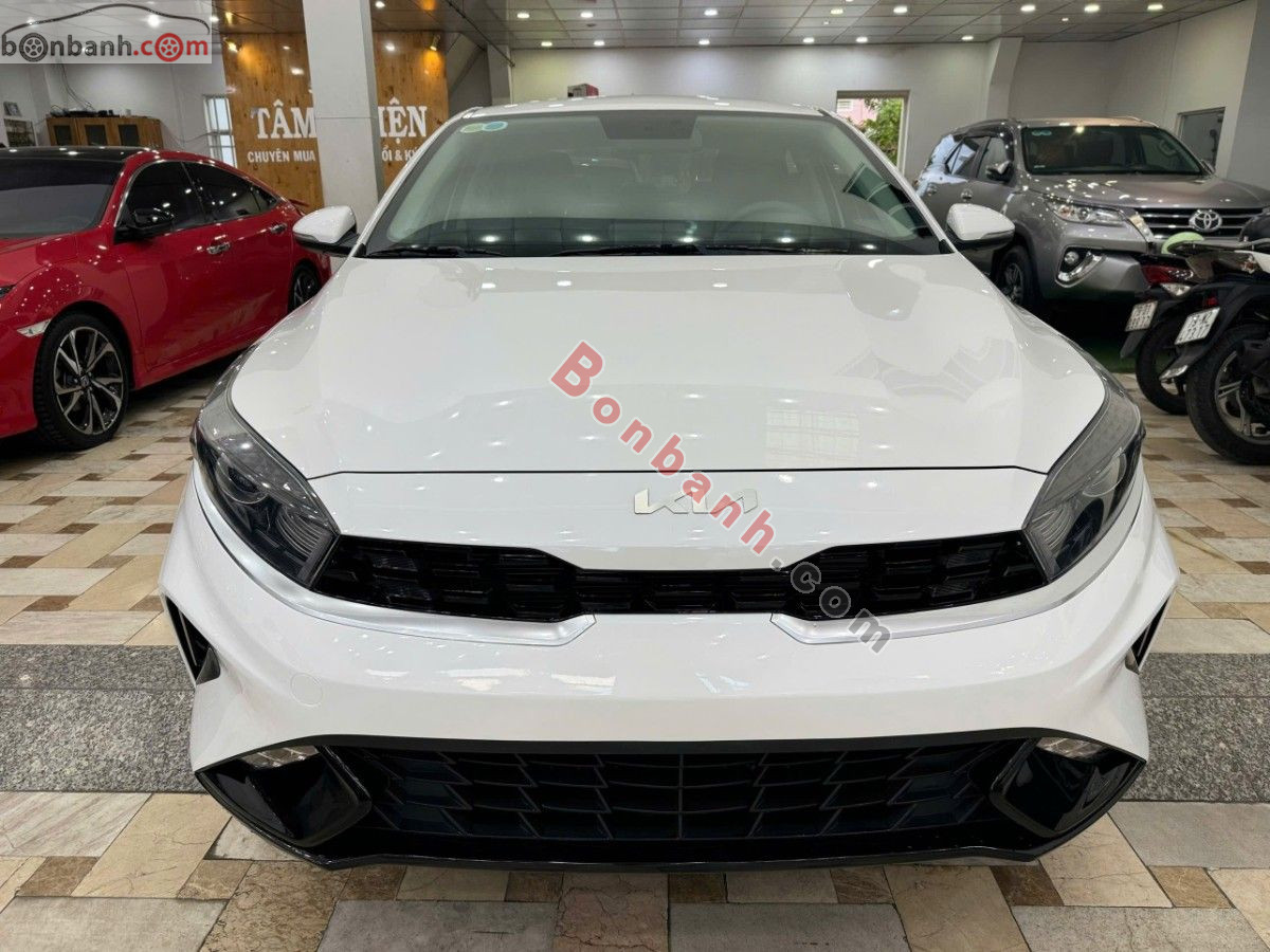 Kia K3 Deluxe 1.6 MT 2022