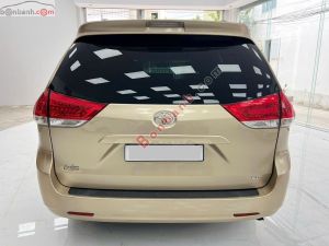 Xe Toyota Sienna LE 3.5 2010
