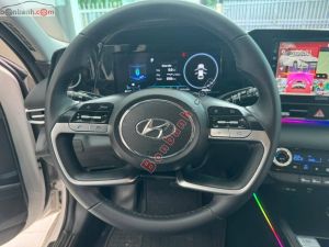 Xe Hyundai Elantra 1.6 AT Đặc biệt 2023