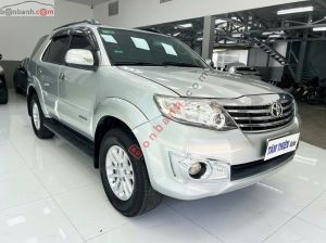 Xe Toyota Fortuner 2.7V 4x2 AT 2012