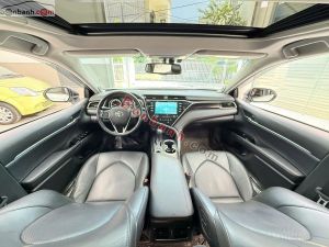 Xe Toyota Camry 2.5Q 2020
