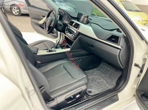 Xe BMW 3 Series 320i 2013
