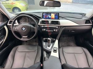 Xe BMW 3 Series 320i 2013