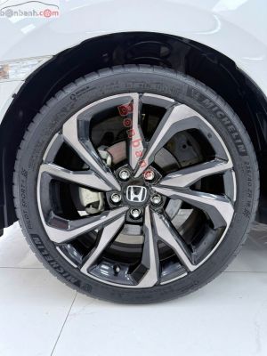 Xe Honda Civic RS 1.5 AT 2020
